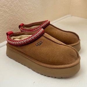 sz 7 Tazz platform Ugg slipper